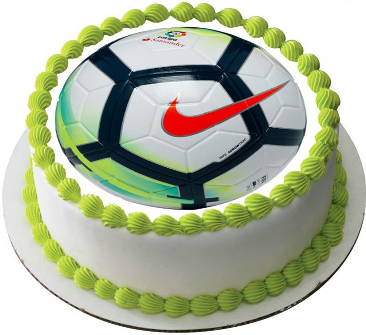 Торт в форме футбольного мяча фото