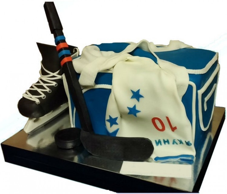 Торт сумка хоккеиста