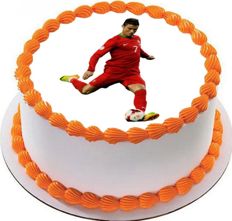 Футбольный торт с Роналду
